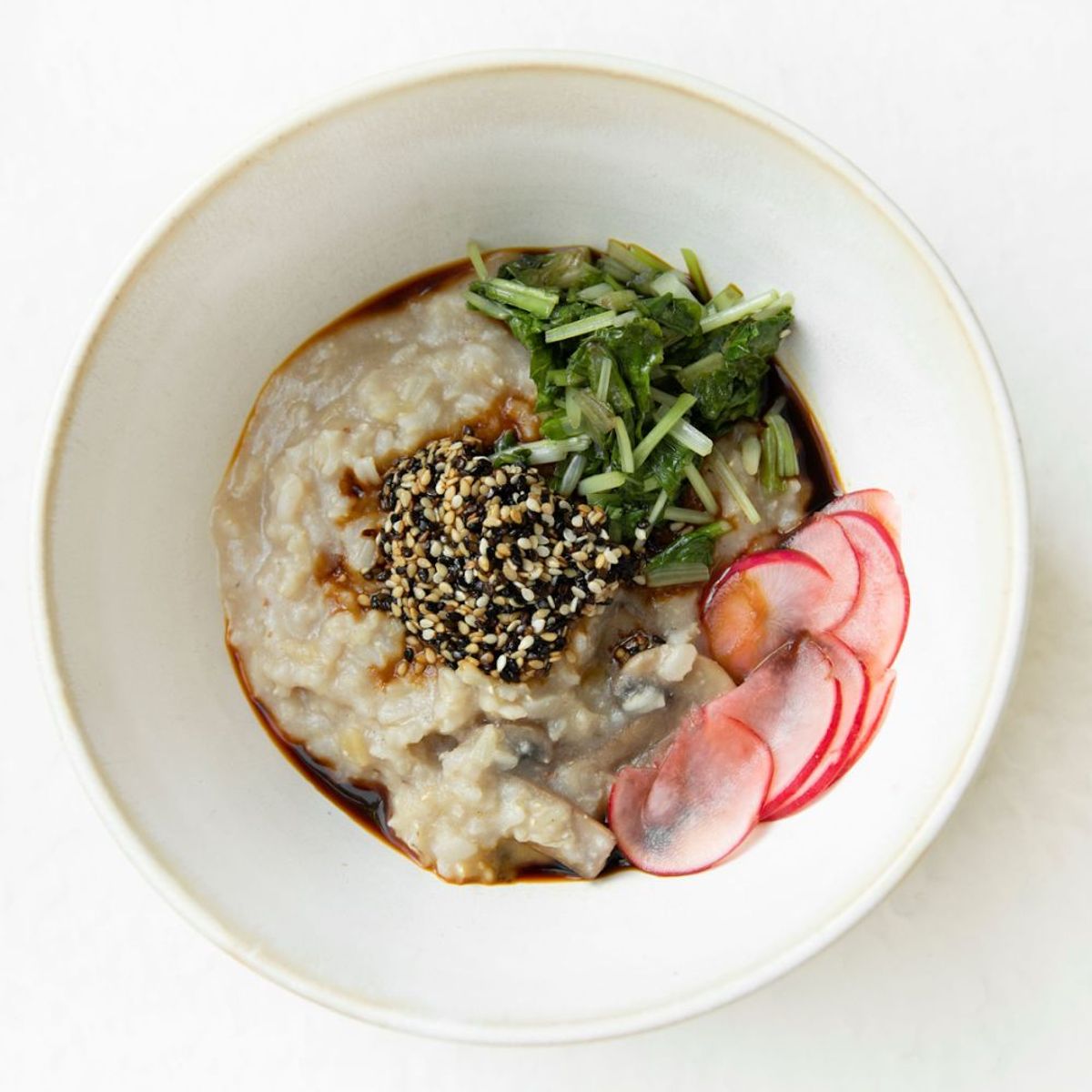Congee con champiñones
